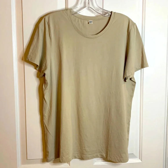 NWOT womens UNIQLO light beige cotton tshirt size large - Picture 1 of 7